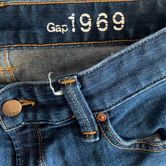 Dark Wash “Real Straight” Jeans { Gap } - Picture 8 of 11